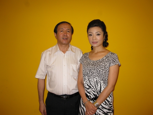 付宝华院长和著名歌唱家李丹阳在一起